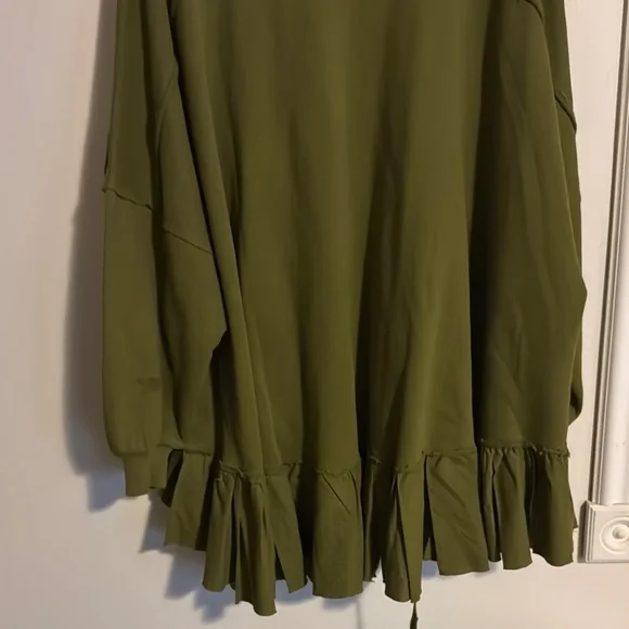 Free People Green Oversized Ruffled Button Down Shirt - Picture 8 of 10